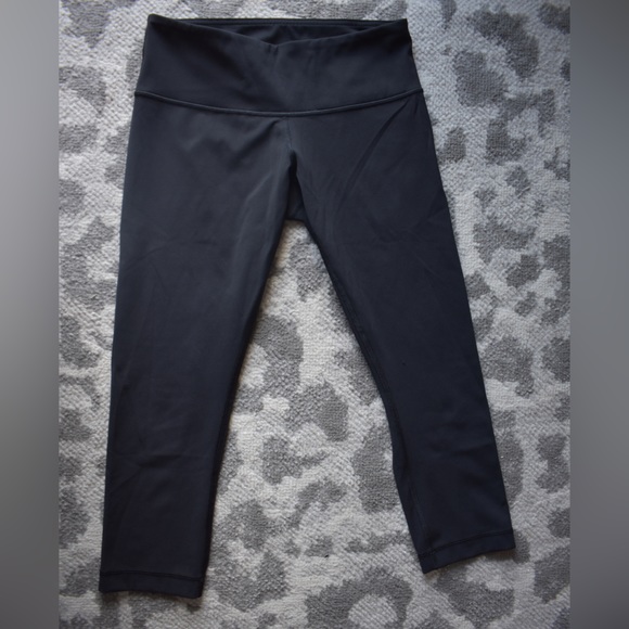LULULEMON | women’s 20” capri leggings | size 4 - Picture 2 of 4